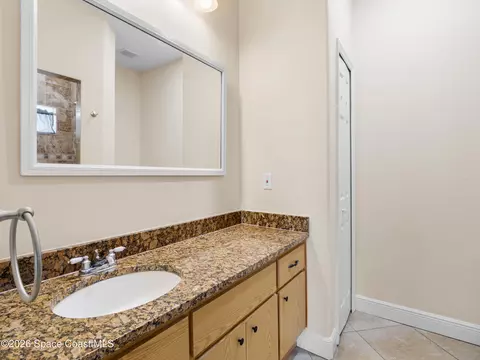 Bath - 2246 Warwick Rd, Melbourne, FL 32935 photo 1 of 7