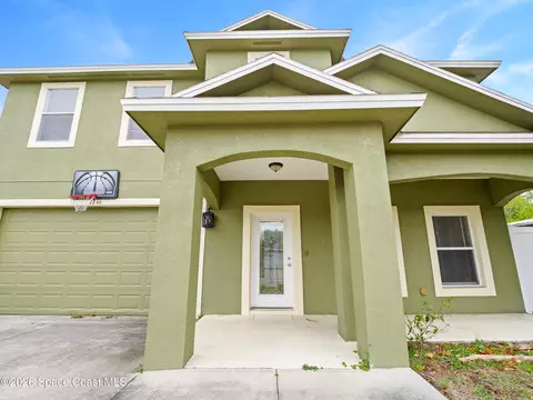 Exterior - 2246 Warwick Rd, Melbourne, FL 32935 photo 3 of 6