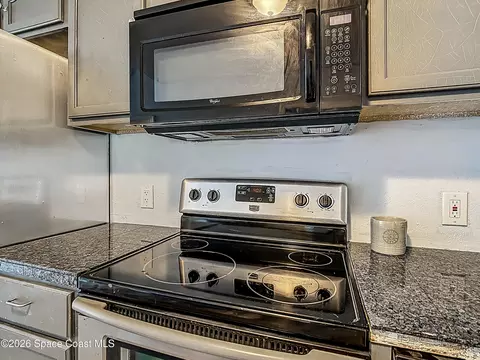 Kitchen - 9010 Concord Rd, Saint Cloud, FL 34773 photo 4 of 5