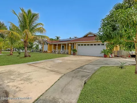 961 Haas Ave NE, Palm Bay, FL 32907