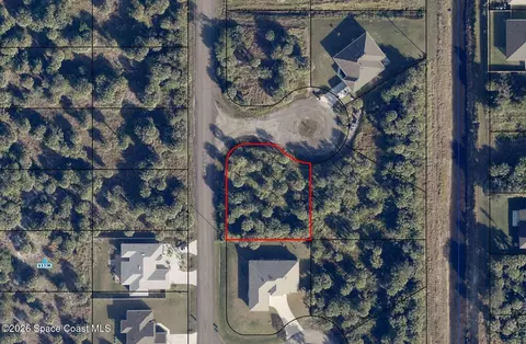 656 Sky Ct SW, Palm Bay, FL 32908
