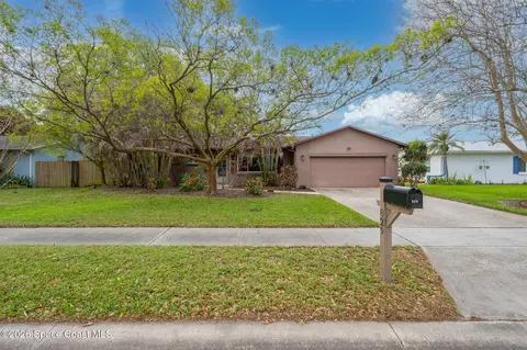 829 Westport Dr, Rockledge, FL 32955