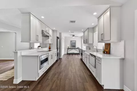 Kitchen - 320 Olympia Ct, Melbourne, FL 32940 photo 3 of 3