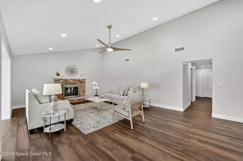 Living - 320 Olympia Ct, Melbourne, FL 32940 photo 3 of 4