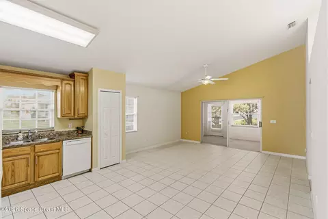 Living - 975 S Fork Cir, Melbourne, FL 32901 photo 2 of 3