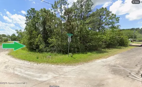 705 Kingfisher St SW, Palm Bay, FL 32908