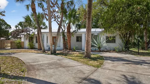 7486 Livingstone Ln, Melbourne, FL 32904