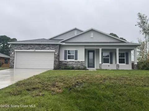 1230 Island Ave NW, Palm Bay, FL 32907
