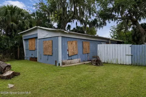 6969 Melaleuca Rd, Cocoa, FL 32927