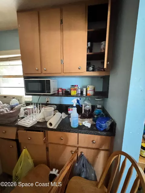 Kitchen - 305 Cherry Laurel Ave, Cocoa, FL 32926 photo 2 of 3