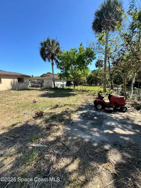 Exterior - 305 Cherry Laurel Ave, Cocoa, FL 32926 photo 2 of 2
