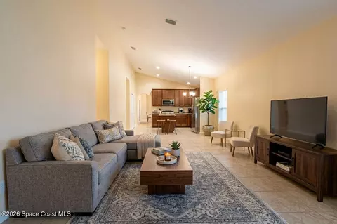 1877 Attilburgh Blvd, Melbourne, FL 32904