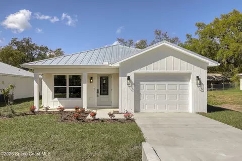 5816 Hammock St, Mims, FL 32754