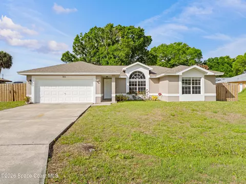366 Haverford Ln NE, Palm Bay, FL 32907