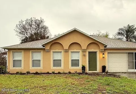 1378 Havre St NW, Palm Bay, FL 32907