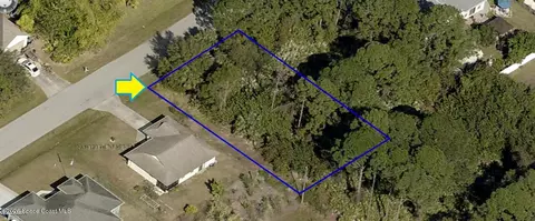 1034 Windmill St SE, Palm Bay, FL 32909