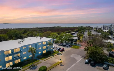 223 Columbia Dr #102, Cape Canaveral, FL 32920