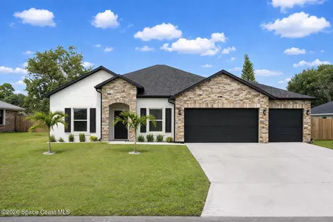 189 Tudor Rd SW, Palm Bay, FL 32908