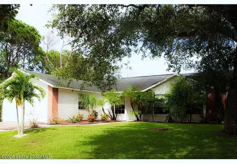 1515 Hamilton Ave SW, Palm Bay, FL 32908