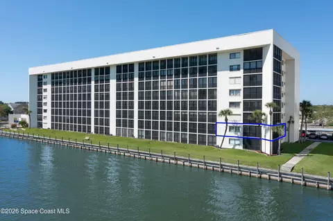 300 S Sykes Creek Pkwy #201, Merritt Island, FL 32952
