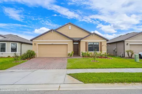 1814 Farmhouse Rd SE, Palm Bay, FL 32909