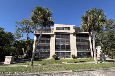1540 Riverside Dr #5, Titusville, FL 32780