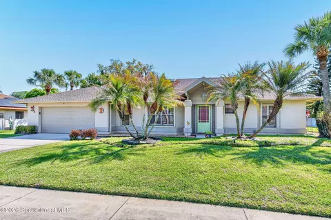 1825 Fox Bay Dr, Melbourne, FL 32934