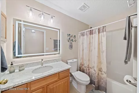 Bath - 1500 Whitman Dr, Melbourne, FL 32904 photo 6 of 6
