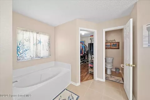 Bath - 1500 Whitman Dr, Melbourne, FL 32904 photo 4 of 6