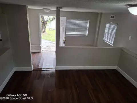 Living - 2263 Monroe St, Melbourne, FL 32901 photo 1 of 4