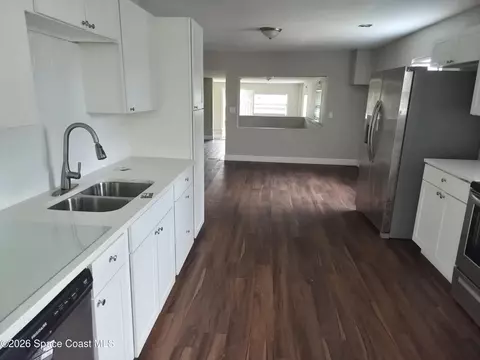 Kitchen - 2263 Monroe St, Melbourne, FL 32901 photo 3 of 3