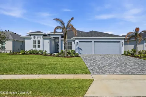 4145 Negal Cir, Melbourne, FL 32901