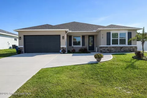 410 Di Lido St NE, Palm Bay, FL 32907