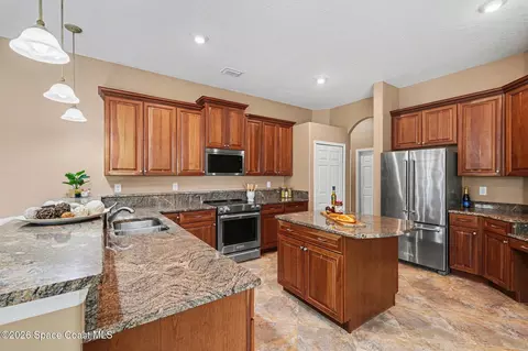Kitchen - 3457 Bancroft Dr, Melbourne, FL 32940 photo 6 of 6