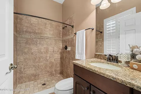 Bath - 3457 Bancroft Dr, Melbourne, FL 32940 photo 4 of 6