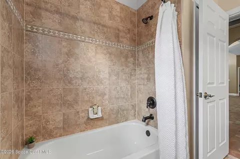 Bath - 3457 Bancroft Dr, Melbourne, FL 32940 photo 6 of 6
