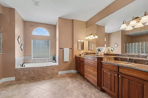 Bath - 3457 Bancroft Dr, Melbourne, FL 32940 photo 1 of 6