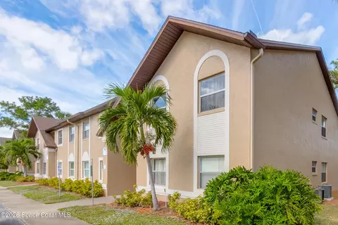 120 Summer Pl #1, Merritt Island, FL 32953