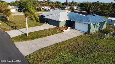 9010 Central Ave, Sebastian, FL 32976