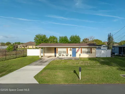 90 Stephenson Dr, Melbourne, FL 32904