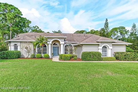 4404 Long Lake Rd, Melbourne, FL 32934