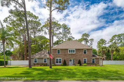 1330 Donna Marie Dr, Melbourne, FL 32904