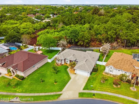 1661 Whitman Dr, Melbourne, FL 32904