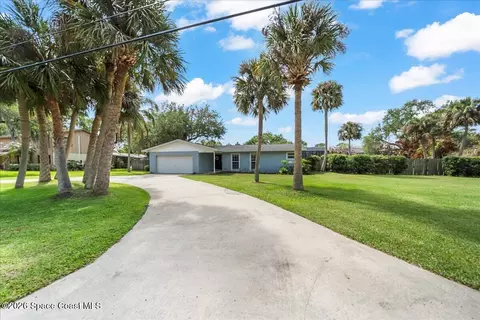565 Heron Dr, Merritt Island, FL 32952