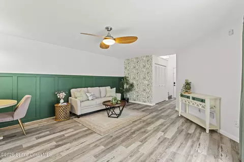 Living - 1018 Villa Dr, Melbourne, FL 32940 photo 2 of 7