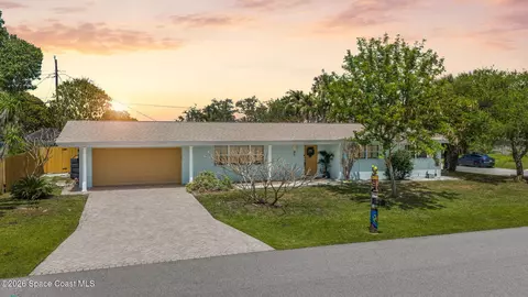 500 Seabreeze Dr, Indialantic, FL 32903