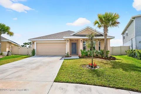 425 Kylar Dr NW, Palm Bay, FL 32907