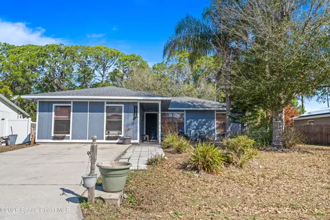 1315 Kayford St NW, Palm Bay, FL 32907