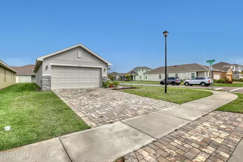1029 Canfield Cir SE, Palm Bay, FL 32909