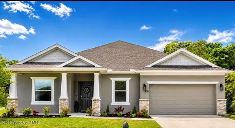 900 Nixon Cir NE, Palm Bay, FL 32907